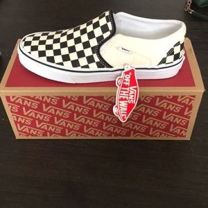 Checkered Van’s Sz 8.5 BRAND NEW
